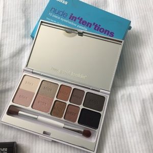 Bliss nude intentions - 10 color eyeshadow palette